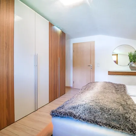 Alpenluxus Presents Panorama - Car Park And Mountain View Apartment Mayrhofen